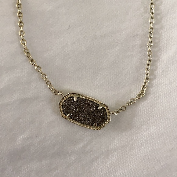 Kendra Scott Elisa Gold Pendant Necklace - Picture 4 of 4